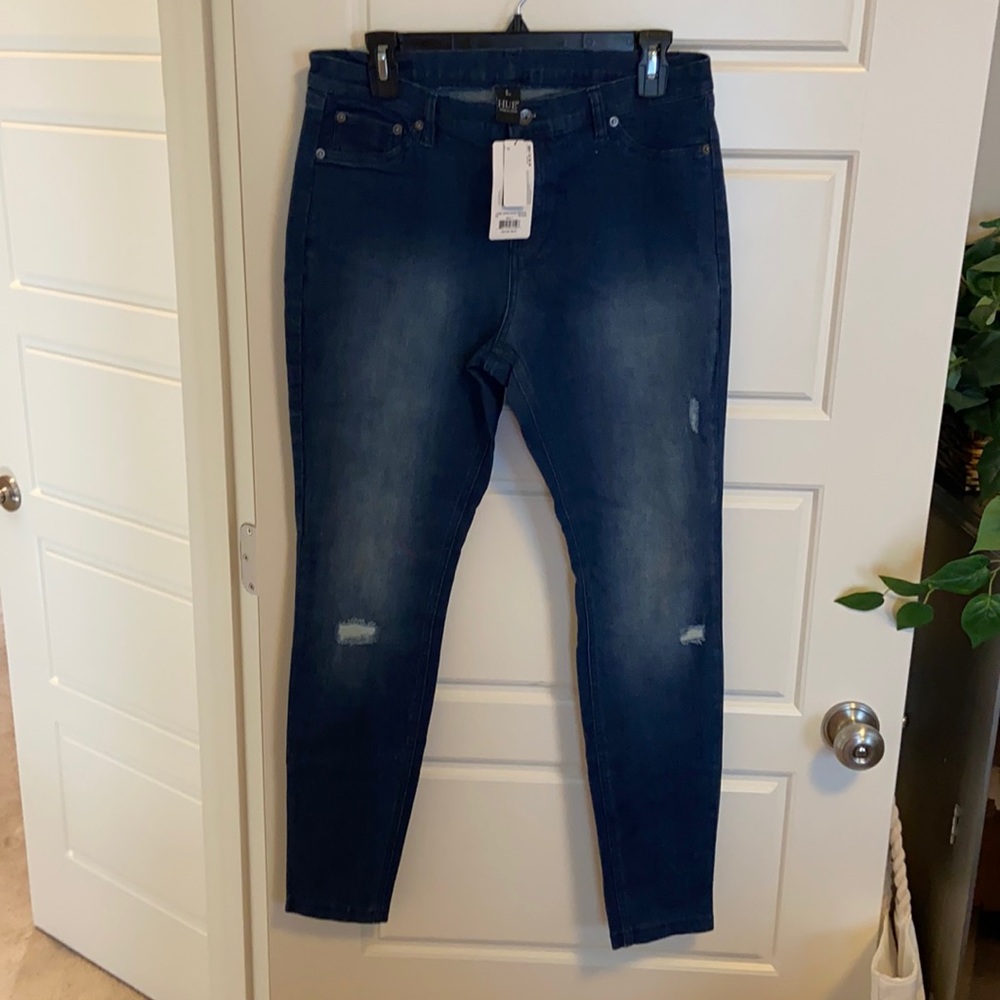 Hue jeans with tags